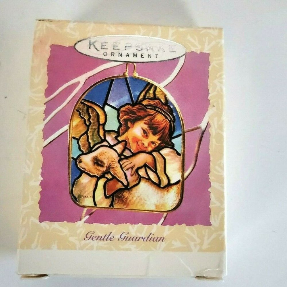 Hallmark Keepsake Ornament "Gentle Guardian" 1997 Spring Collection Angel New